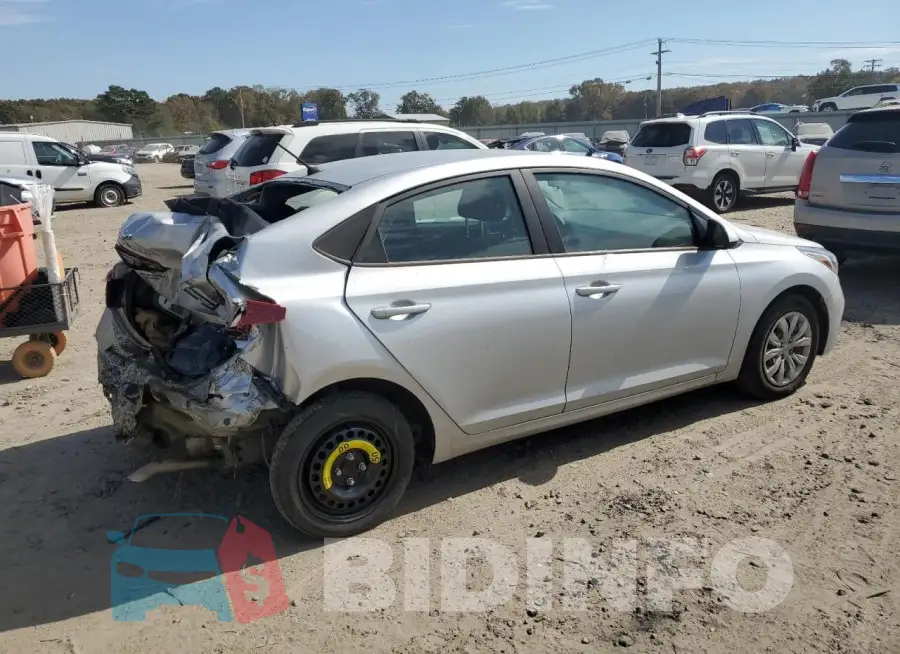3KPC24A67ME146233 Photo# 3
