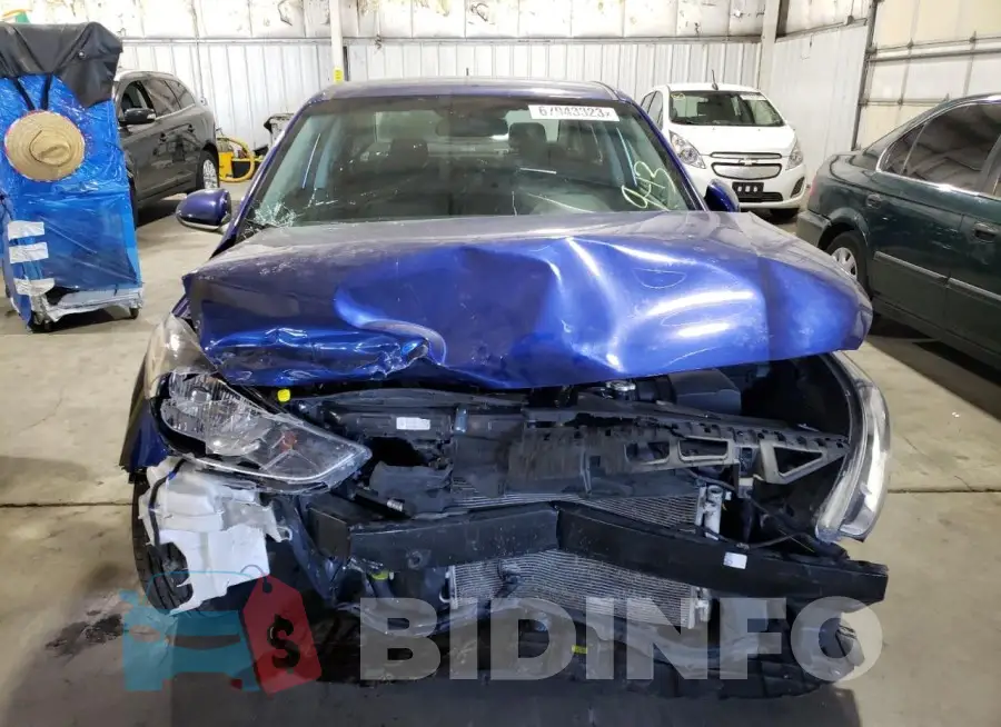 3KPC24A69ME138313 Photo# 5