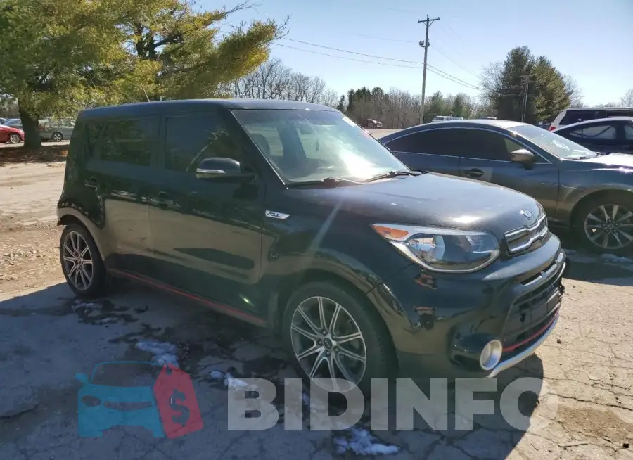 KNDJX3AA9K7658001 Photo# 4