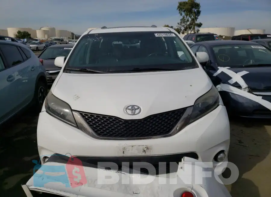 5TDXK3DC4FS687830 Photo# 5
