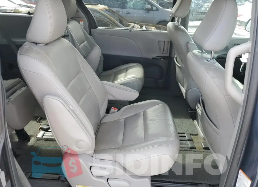 5TDYK3DCXFS589051 Photo# 11