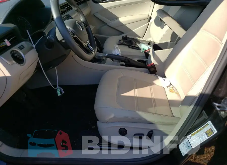 1VWSA7A31NC004682 Photo# 7