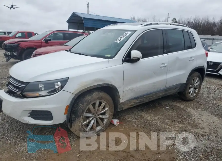 WVGRV7AX5HK018549 Photo# 1