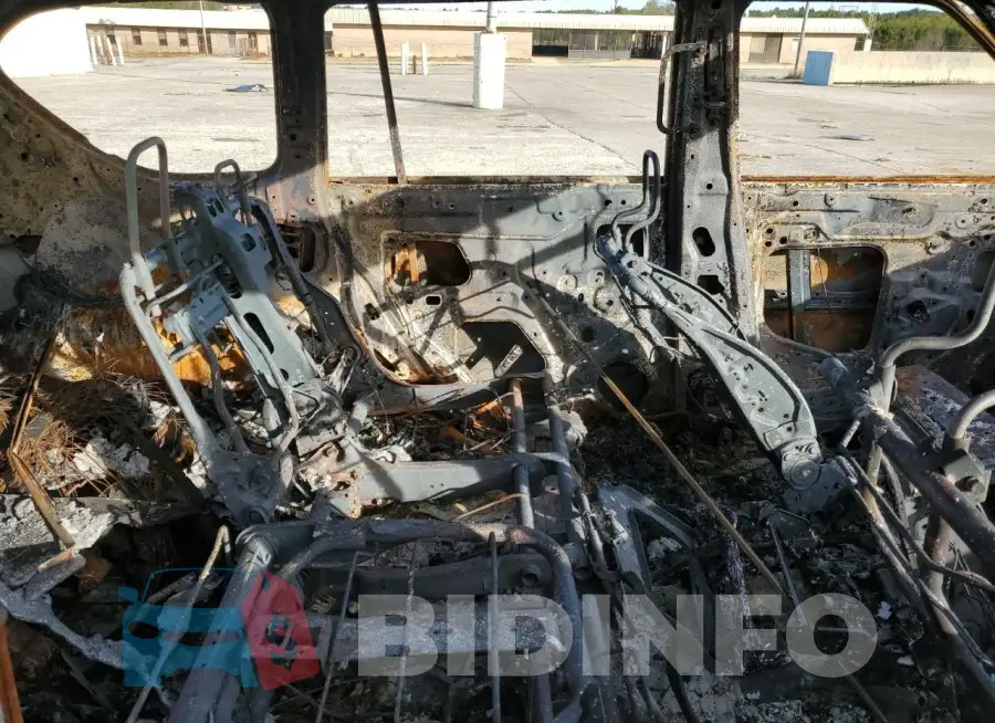JN8AY2ND2LX015832 Photo# 10