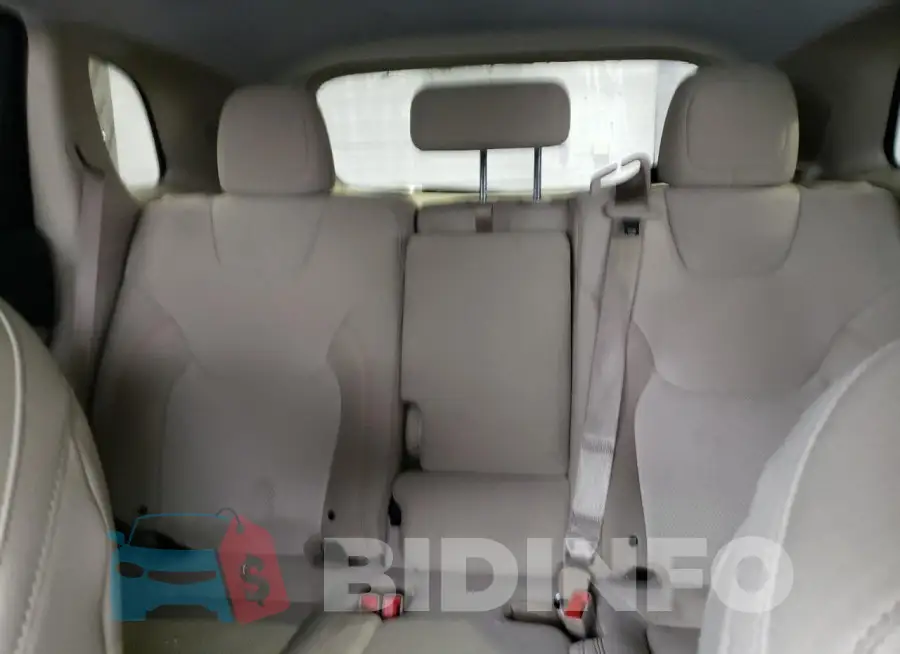 1C4PJLCB9KD444337 Photo# 10