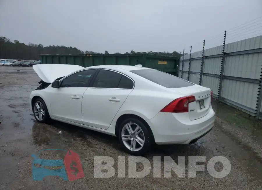 YV140MFK9F2338232 Photo# 2