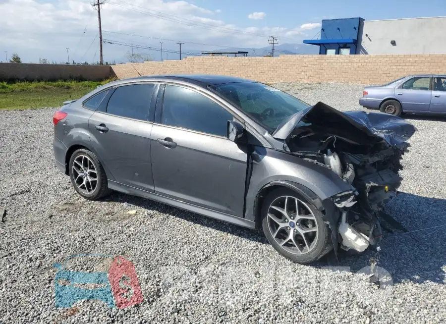 1FADP3F26GL337083 Photo# 4