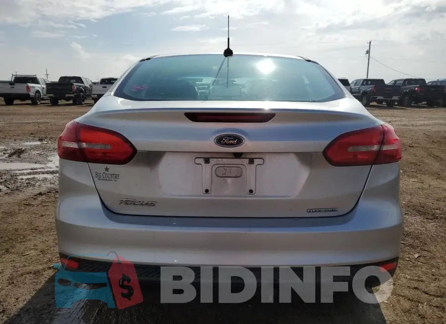 1FADP3F2XGL204522 Photo# 6