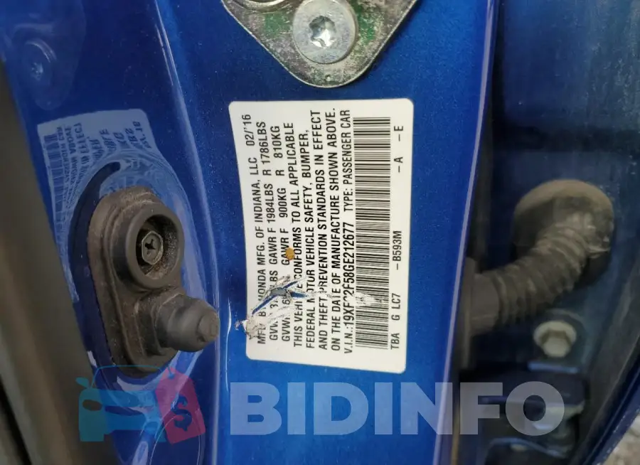 19XFC2F58GE212677 Photo# 13