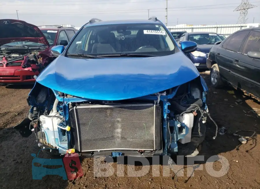 JTMRFREV9JD232735 Photo# 5