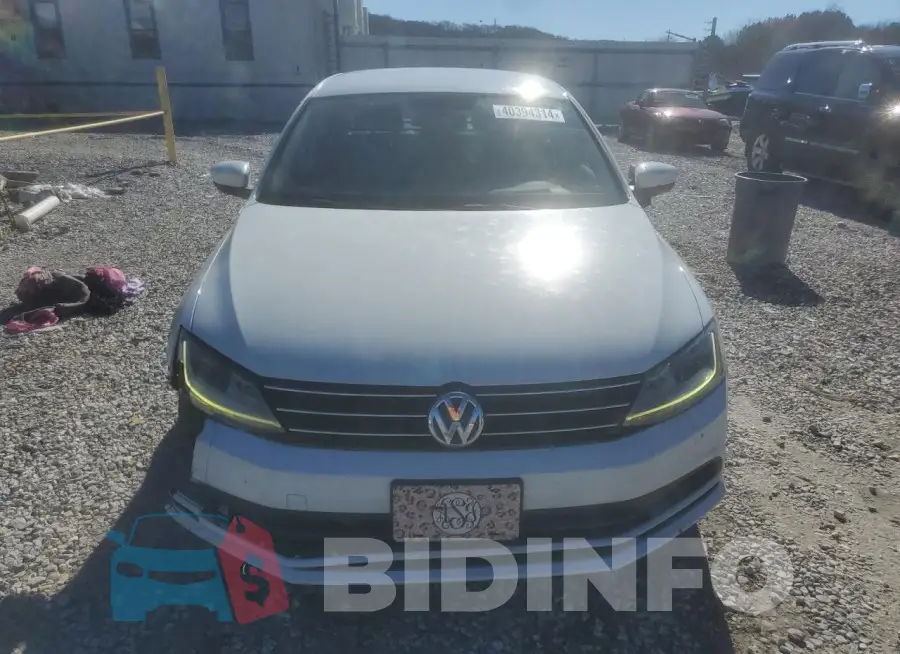 3VW2B7AJ0HM209408 Photo# 5