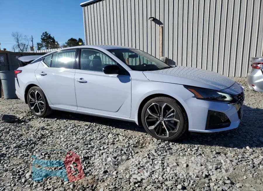 1N4BL4CV4PN383152 Photo# 4