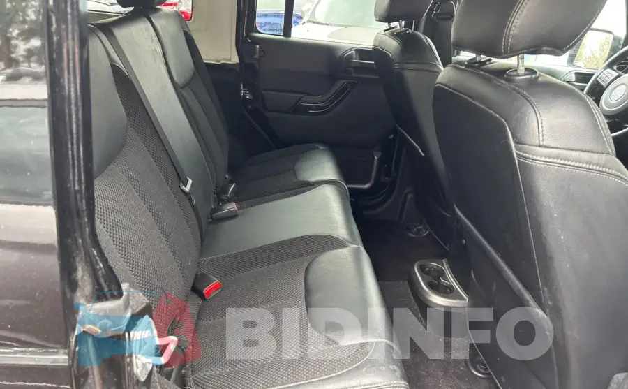 1C4BJWEG6HL569735 Photo# 6
