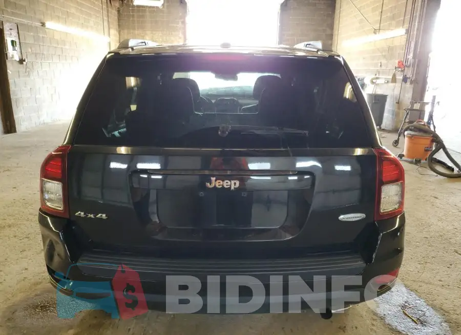 1C4NJDEB6HD162336 Photo# 6