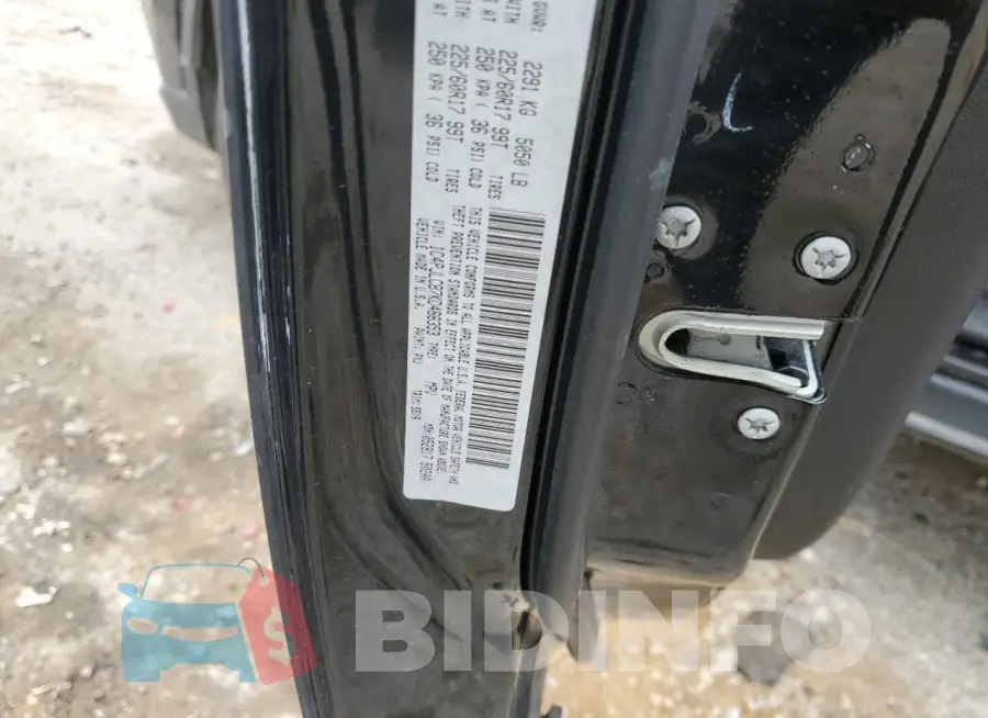 1C4PJLCB7KD466353 Photo# 13