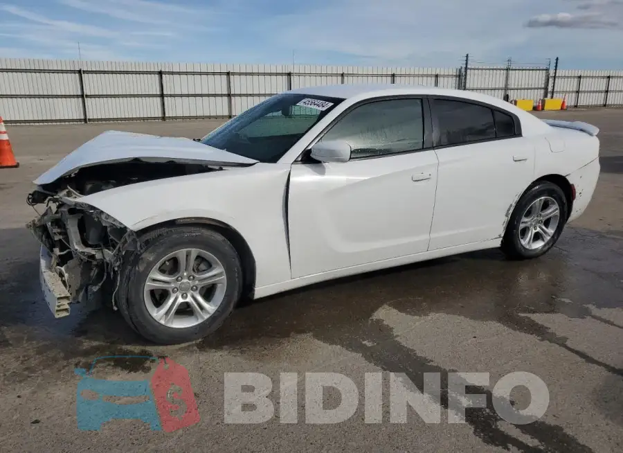 2C3CDXBG1FH866013 Photo# 1