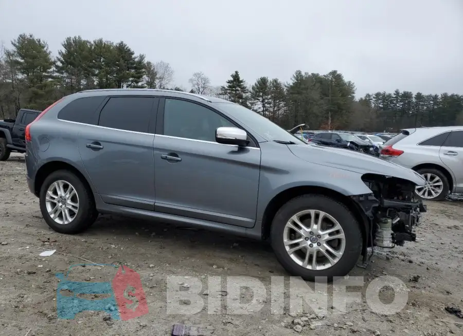 YV4902RS7G2845804 Photo# 4