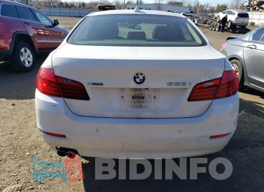 WBA5A7C59FG142587 Photo# 6