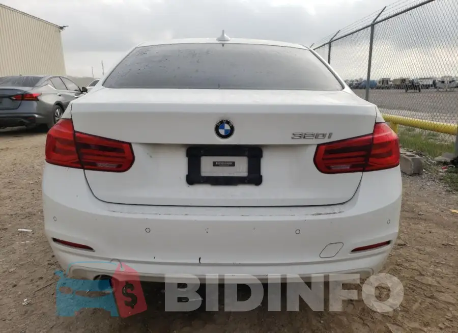 WBA8A9C54GK618462 Photo# 6