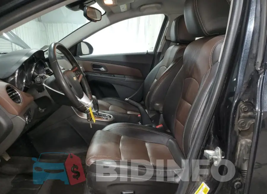 1G1PE5SB7F7122987 Photo# 7