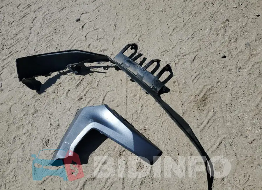 1GCGTCENXM1114101 Photo# 12