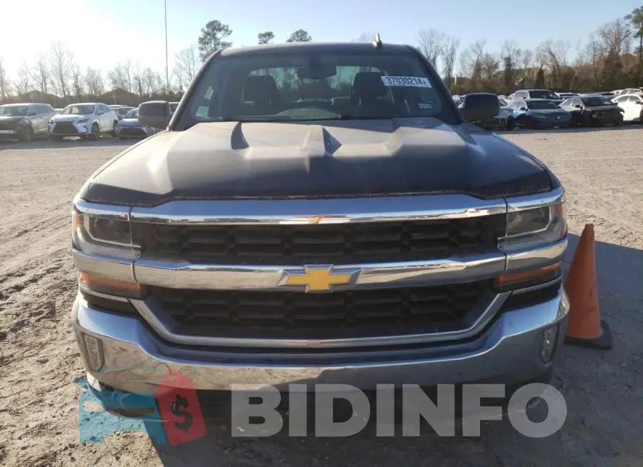 1GCRCREC1JZ275959 Photo# 5
