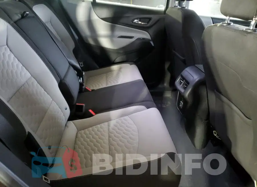 2GNAXUEV6L6102823 Photo# 11