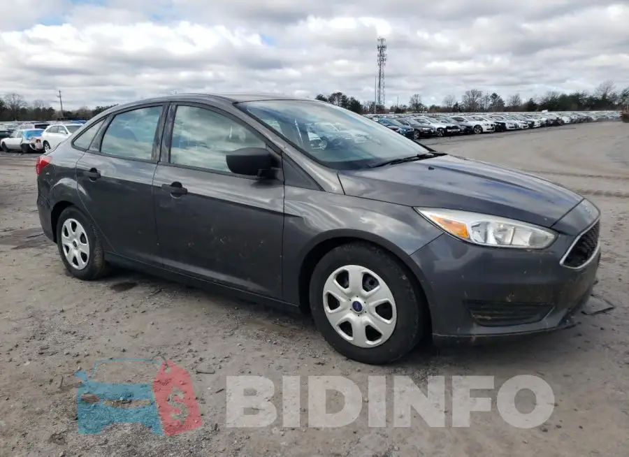 1FADP3E27GL318754 Photo# 4