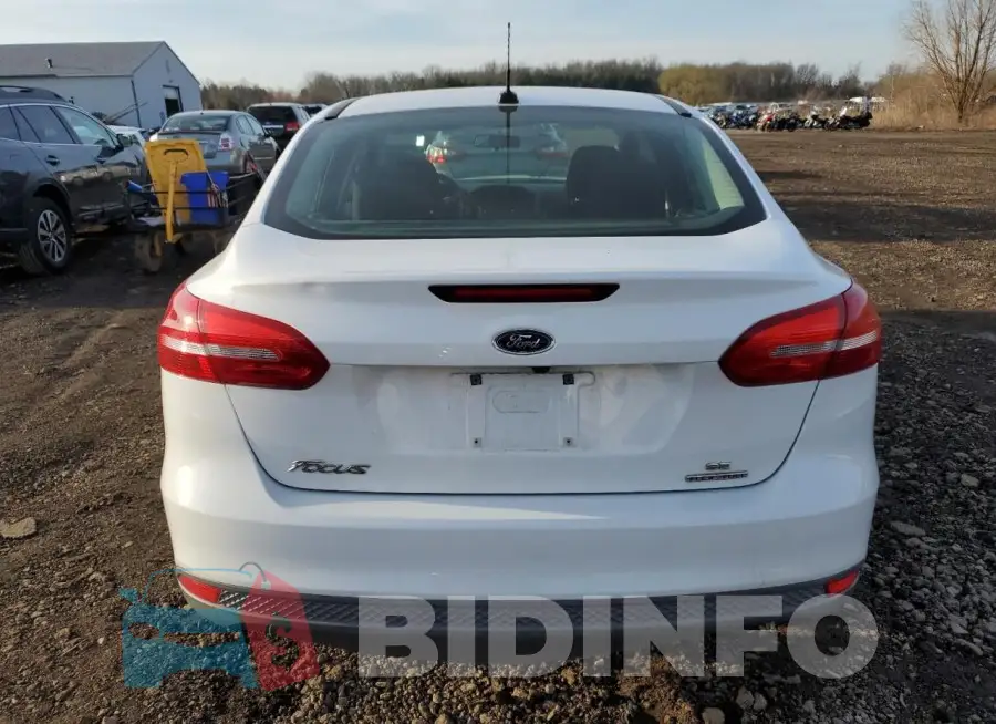 1FADP3F27GL212657 Photo# 6