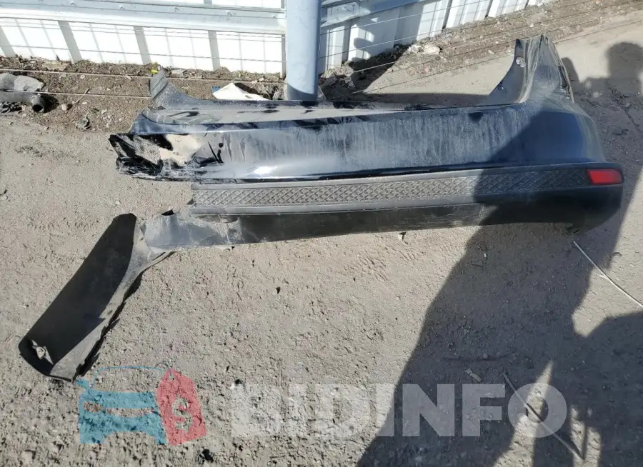 1FADP3F2XJL218136 Photo# 12