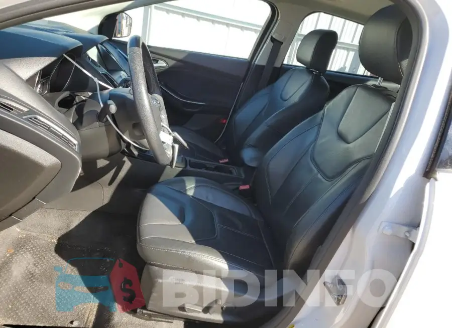 1FADP3J23JL276211 Photo# 7