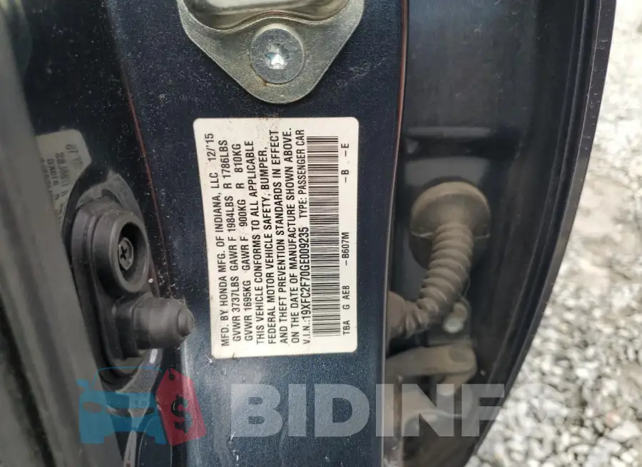 19XFC2F70GE009235 Photo# 13