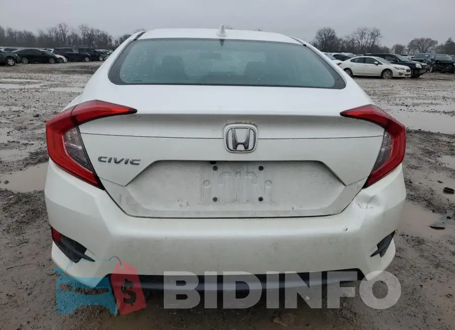 19XFC2F71JE038900 Photo# 6