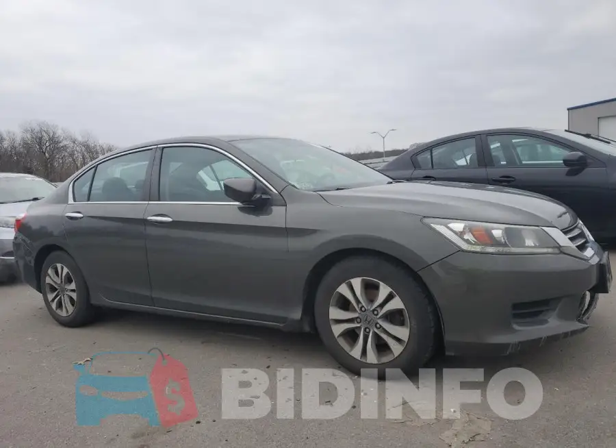 1HGCR2F32FA076727 Photo# 4