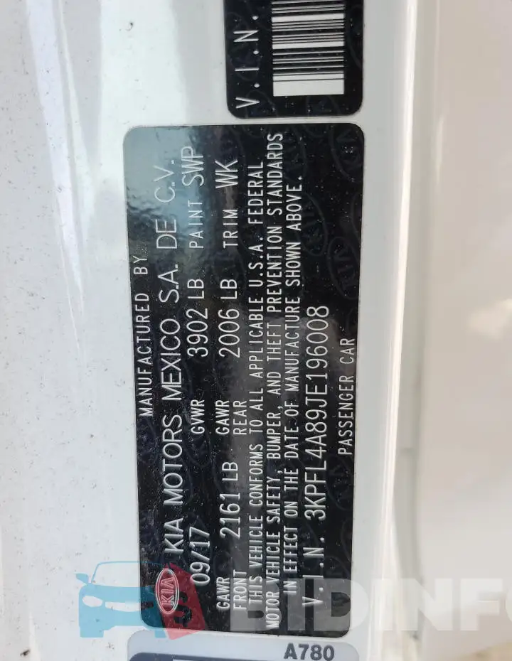 3KPFL4A89JE196008 Photo# 13
