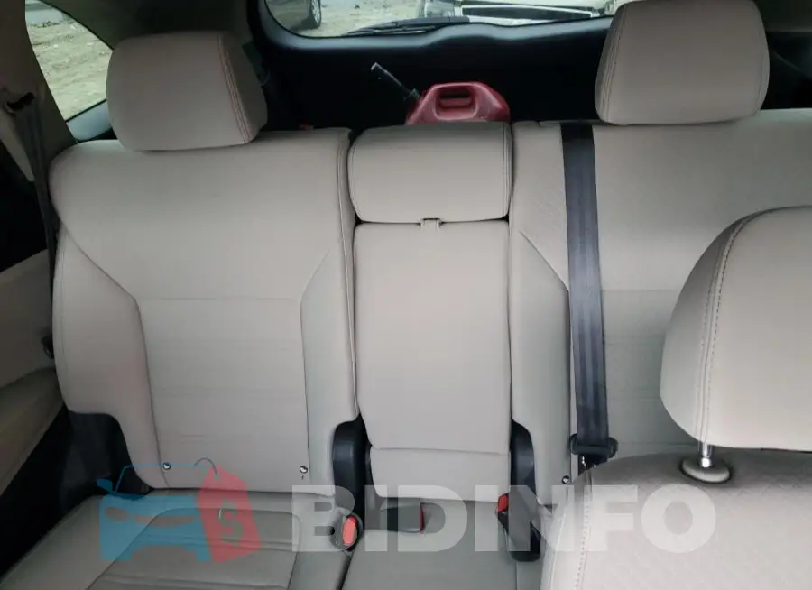 5XYPG4A37JG420134 Photo# 10