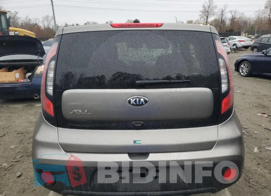 KNDJN2A2XH7469083 Photo# 6