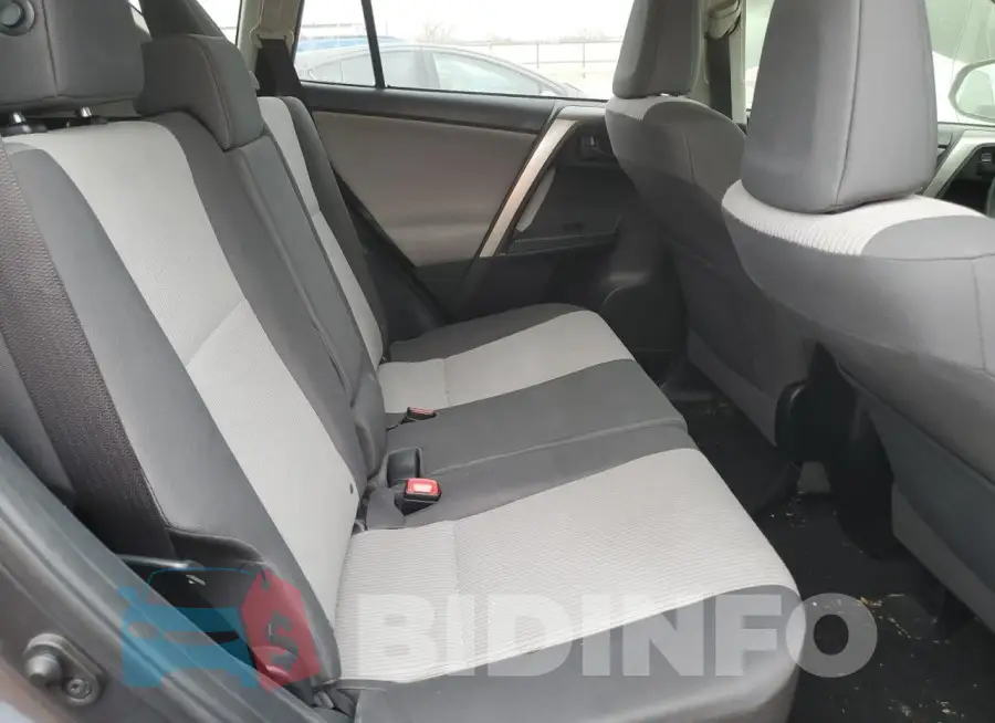 JTMZFREV8FD054033 Photo# 10