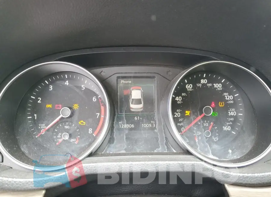 1VWGT7A32HC024444 Photo# 9