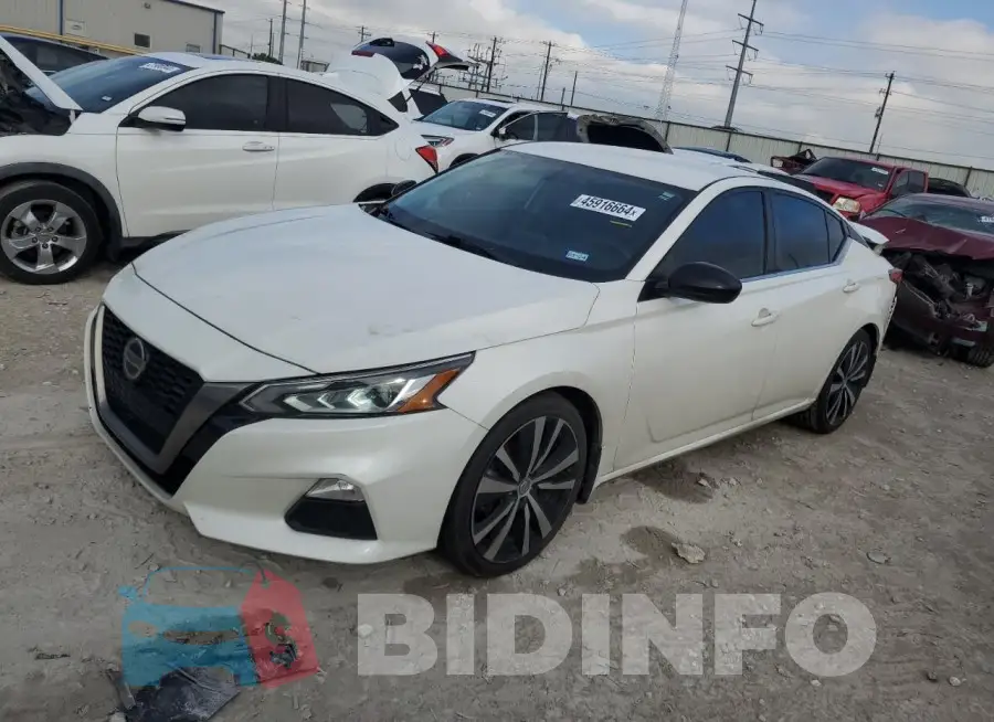 1N4BL4CV1KC137597 Photo# 1