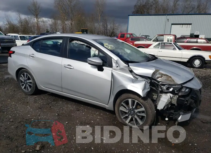 3N1CN8EV2ML882754 Photo# 4