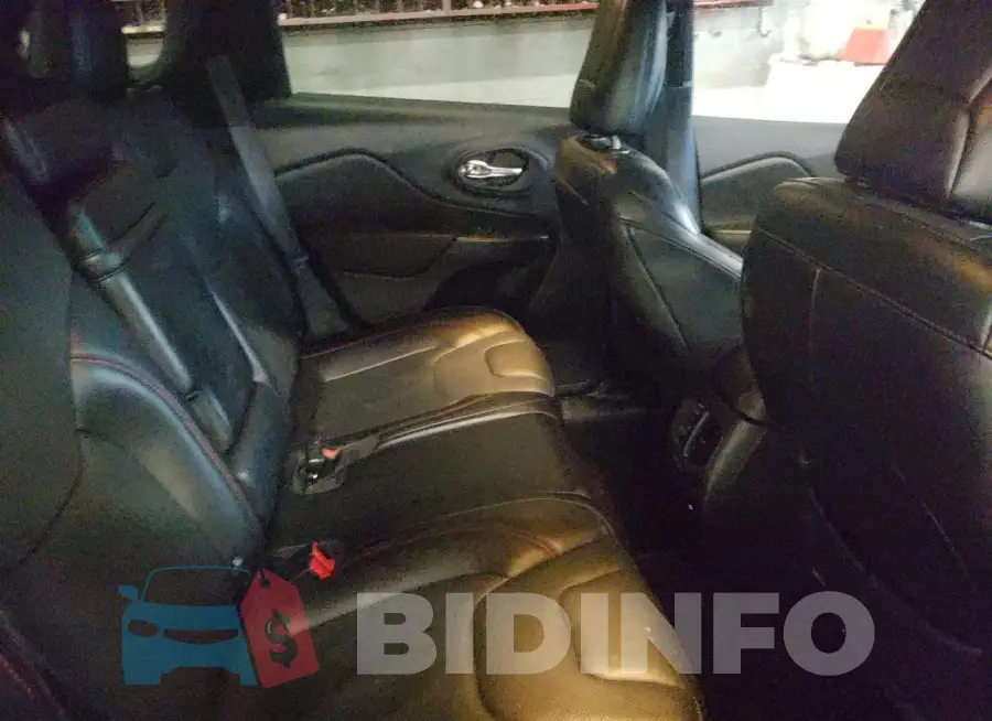 1C4PJMBX8KD140175 Photo# 10