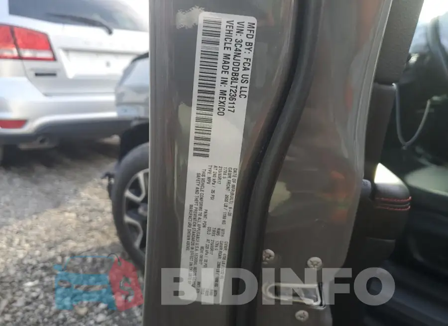 3C4NJDDB8LT236117 Photo# 14