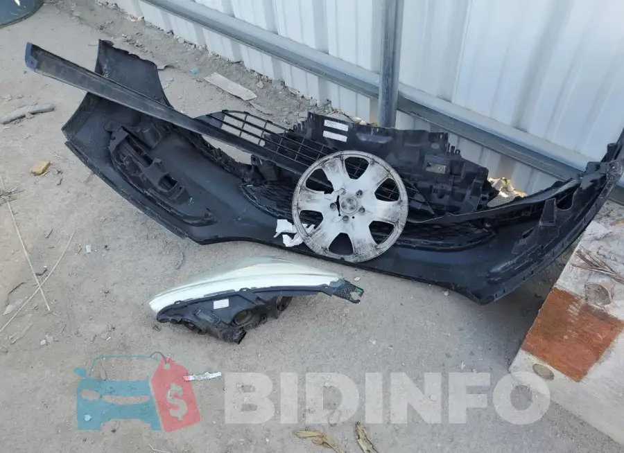 1FADP3E27FL328313 Photo# 12