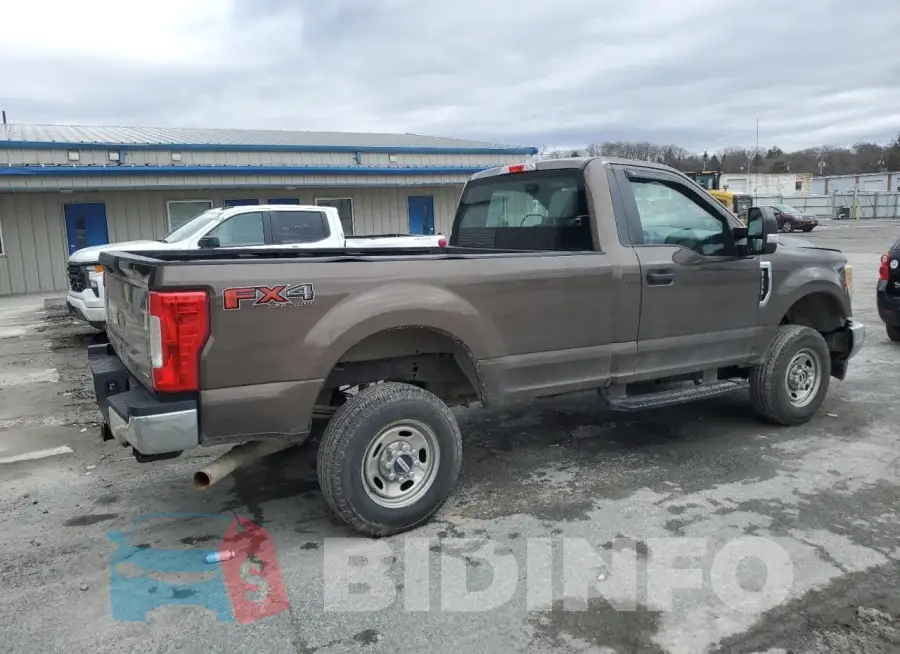 1FTBF2B64HEE77596 Photo# 3