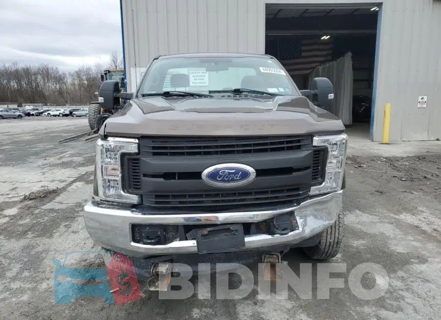 1FTBF2B64HEE77596 Photo# 5