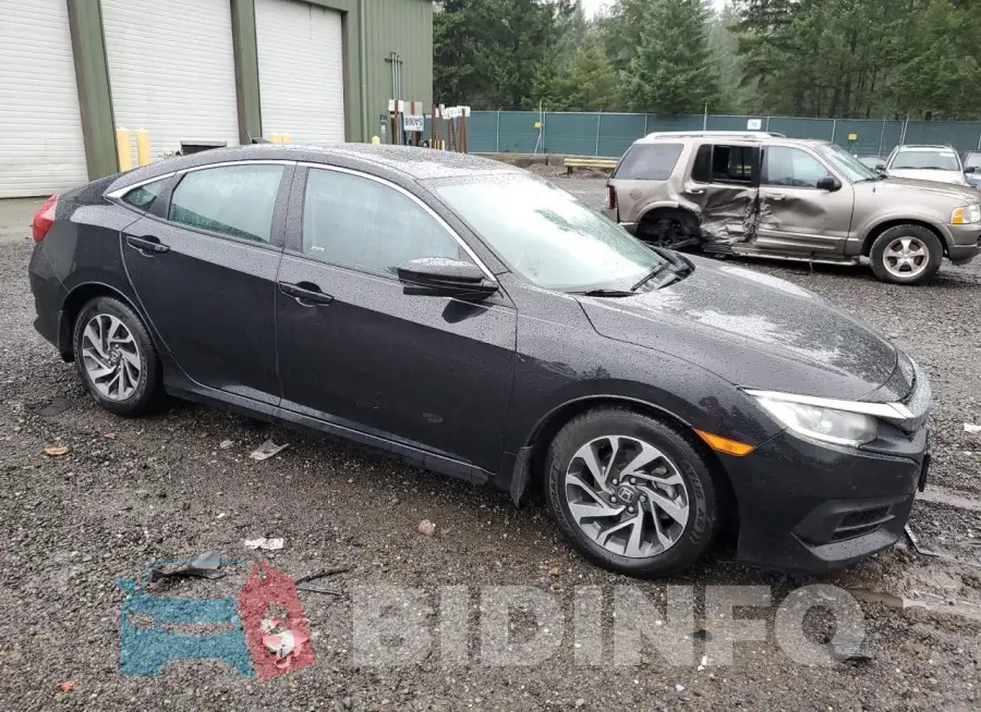 19XFC2F70HE207007 Photo# 4