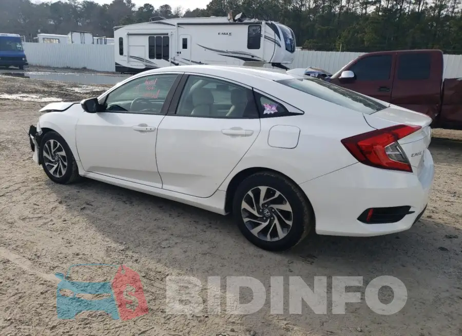 19XFC2F75JE015703 Photo# 2