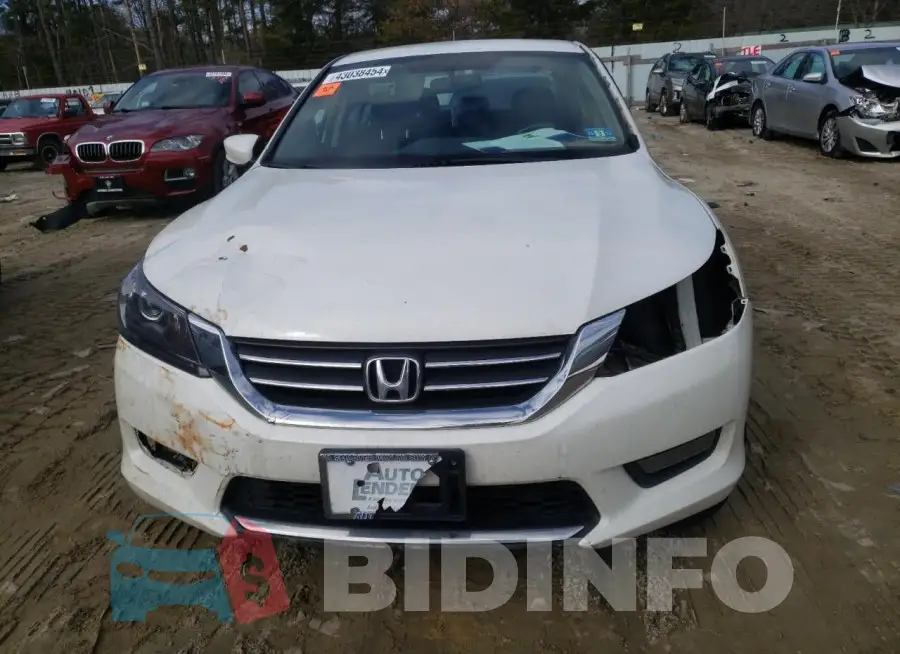 1HGCR2F53FA114502 Photo# 5