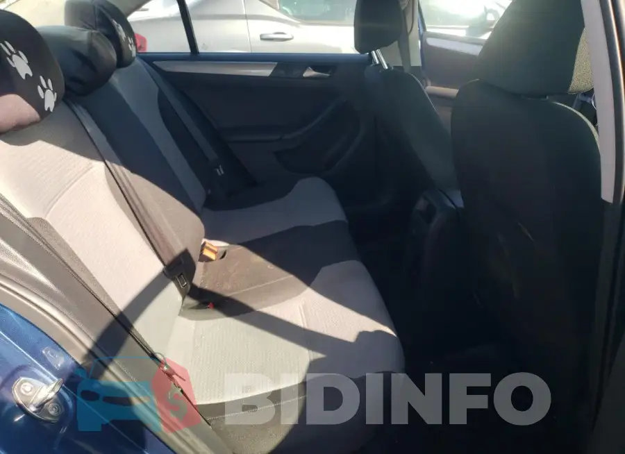 3VW2B7AJ2HM288645 Photo# 10
